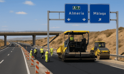 Highway construction near Roquetas de Mar with resurfacing works and improved access towards Almería and Málaga